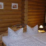 Dom wakacyjny Komfort & In Dankerodeim Holzhaus Andi *